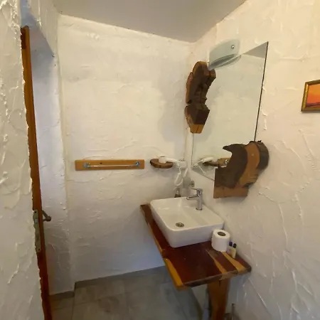Kidrak Otel Montenegro-1 *